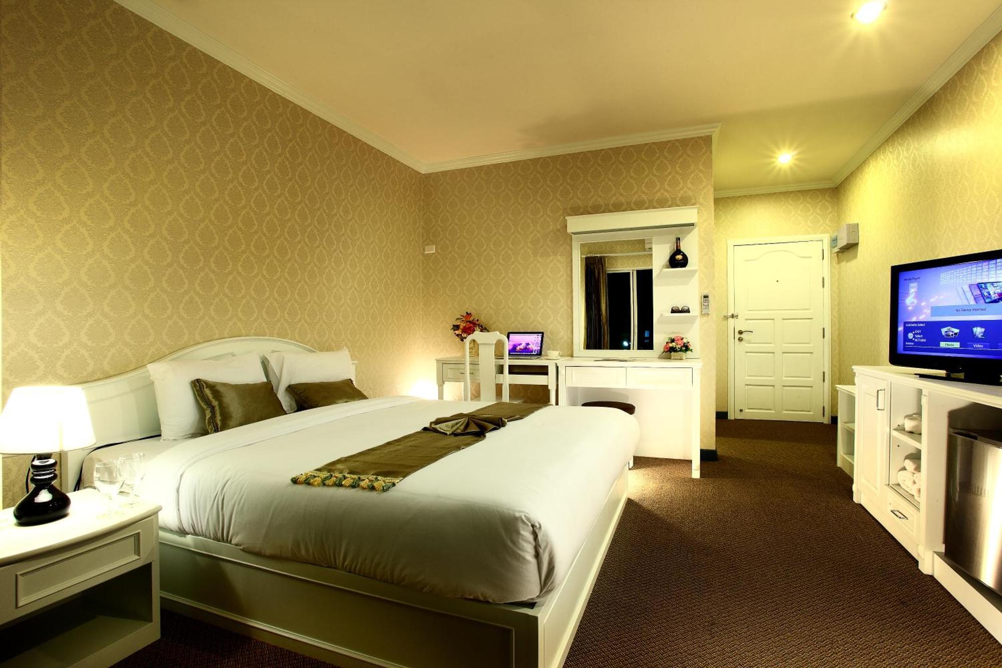Victoria Nimman Hotel — Photos 1